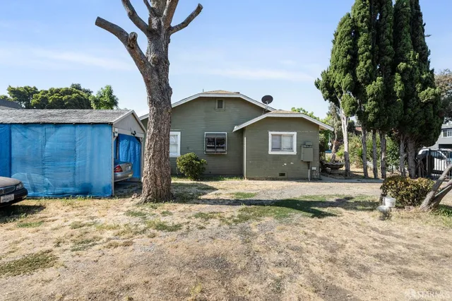 $1,898,888 | 2340 Cooley Avenue, East Palo Alto, CA 94303