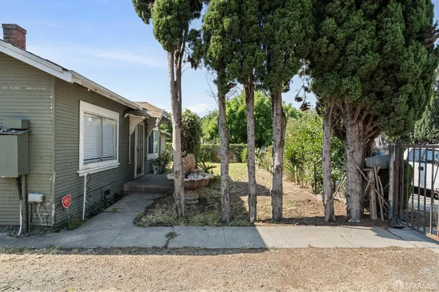 $1,898,888 | 2340 Cooley Avenue, East Palo Alto, CA 94303