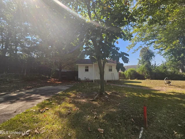 $299,000 | 1495 Holly Springs Road, Hernando, MS 38632