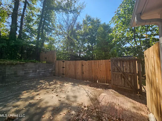 $299,000 | 1495 Holly Springs Road, Hernando, MS 38632