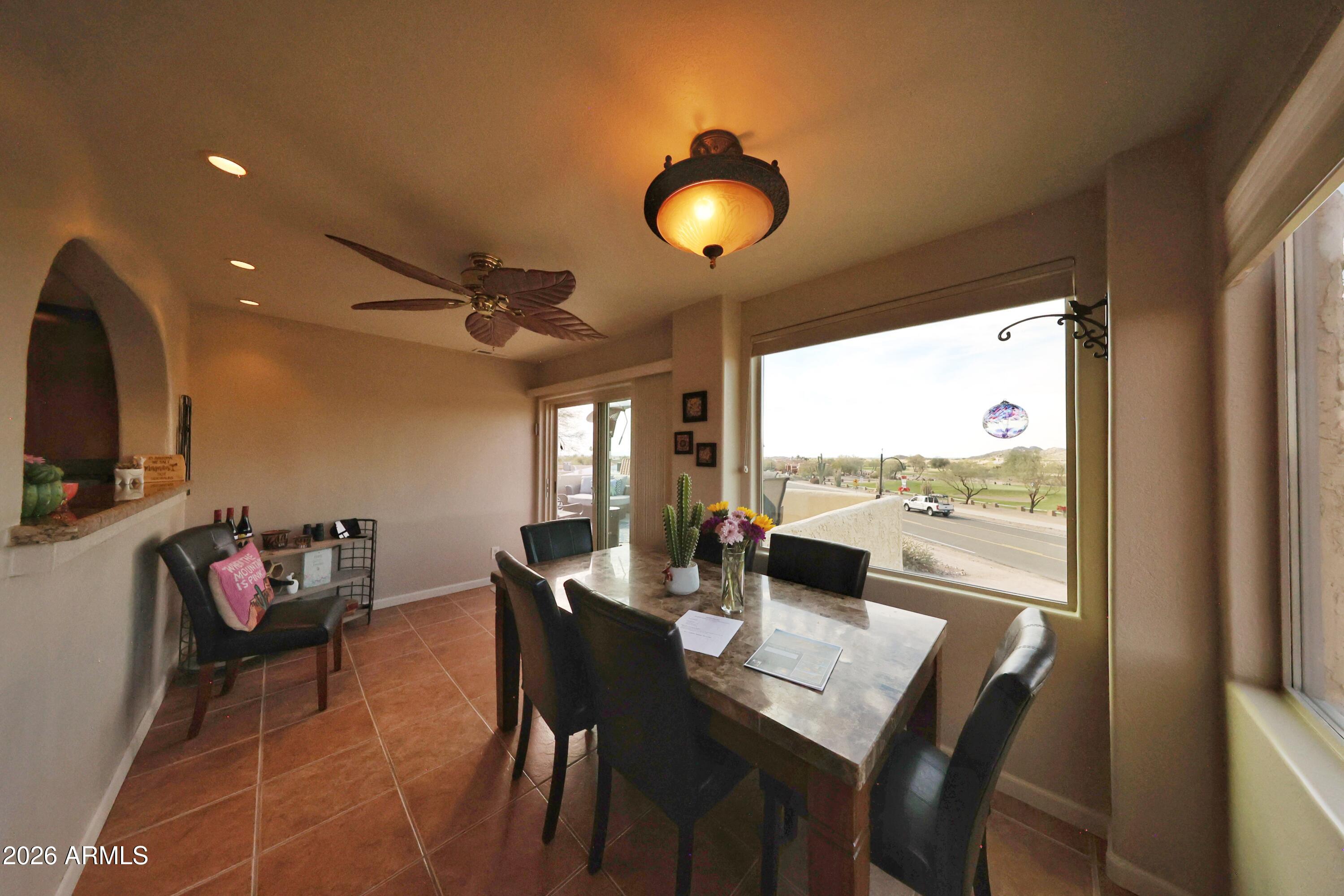6123 South Kings Ranch Road Gold Canyon, AZ 85118 - Photo 11 of 34 Dining room