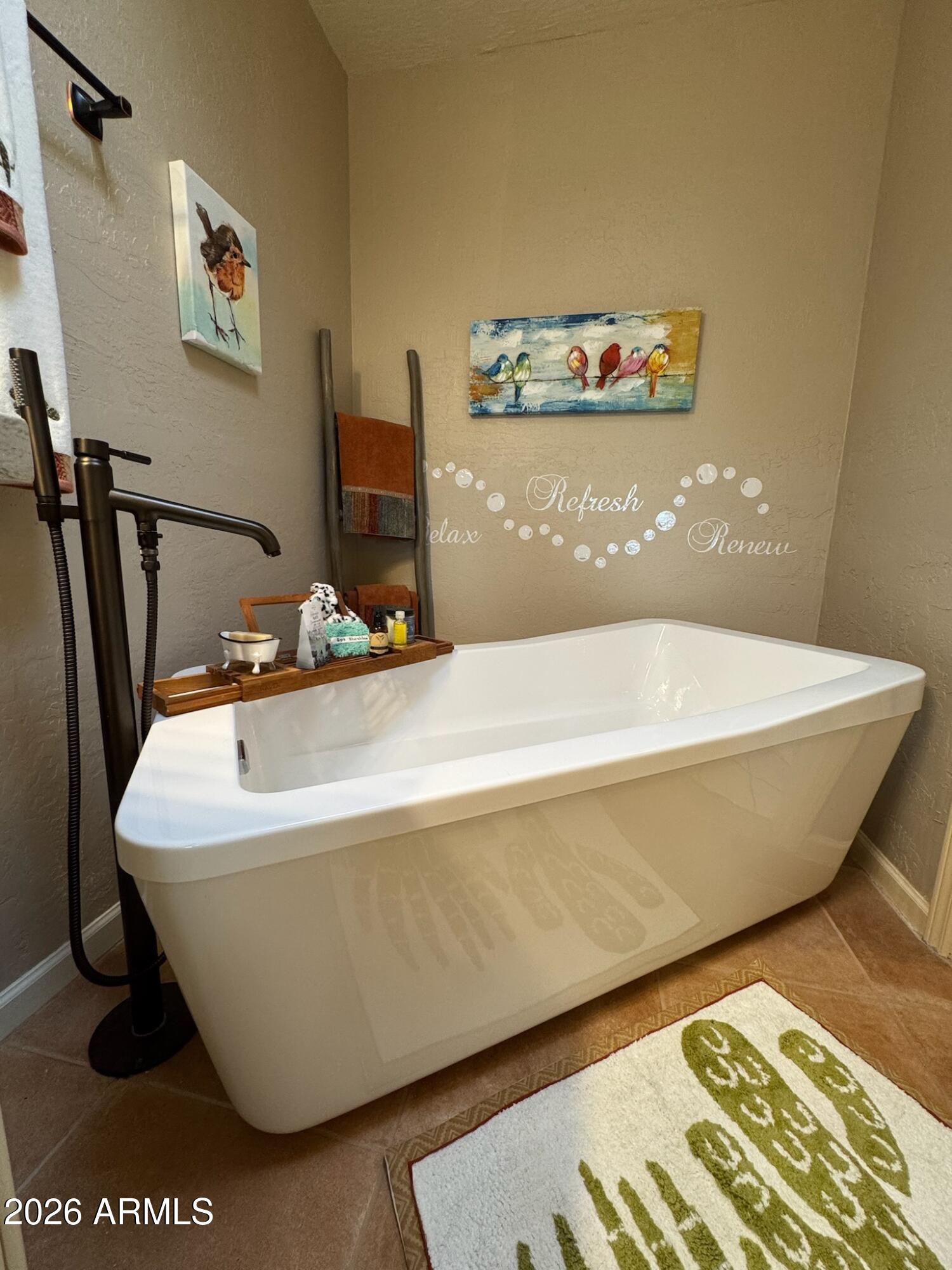 6123 South Kings Ranch Road Gold Canyon, AZ 85118 - Photo 15 of 42 soaking tub