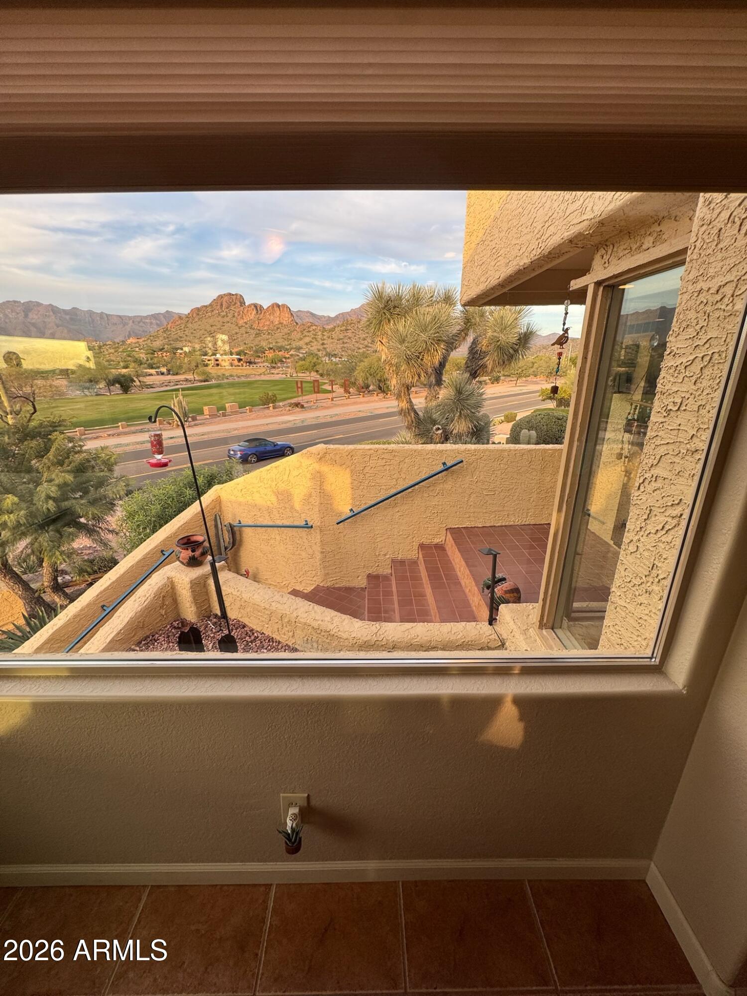 6123 South Kings Ranch Road Gold Canyon, AZ 85118 - Photo 23 of 42 dining room view