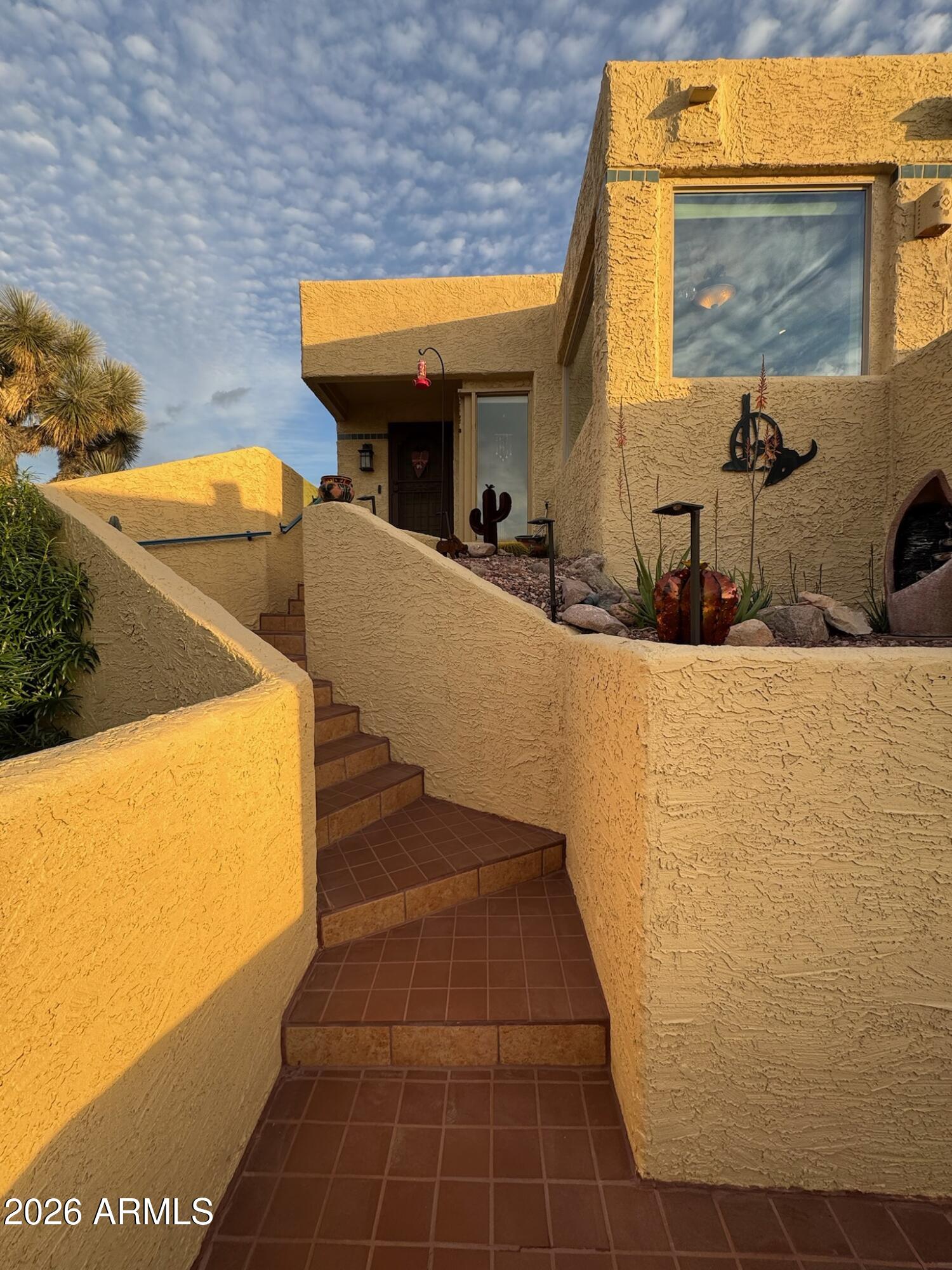 6123 South Kings Ranch Road Gold Canyon, AZ 85118 - Photo 34 of 42 Tile stairs