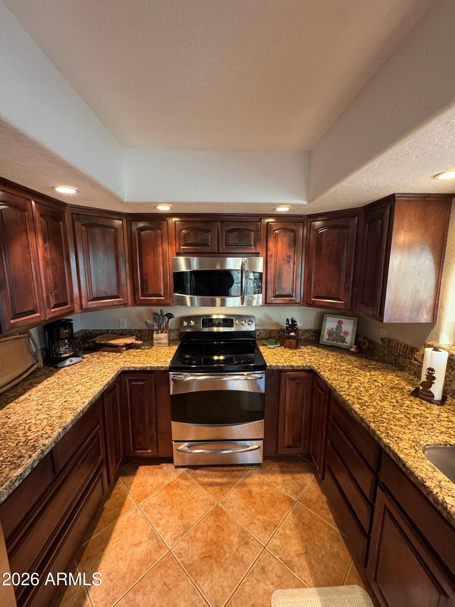 6123 South Kings Ranch Road Gold Canyon, AZ 85118 - Photo 9 of 42 Stainless steel