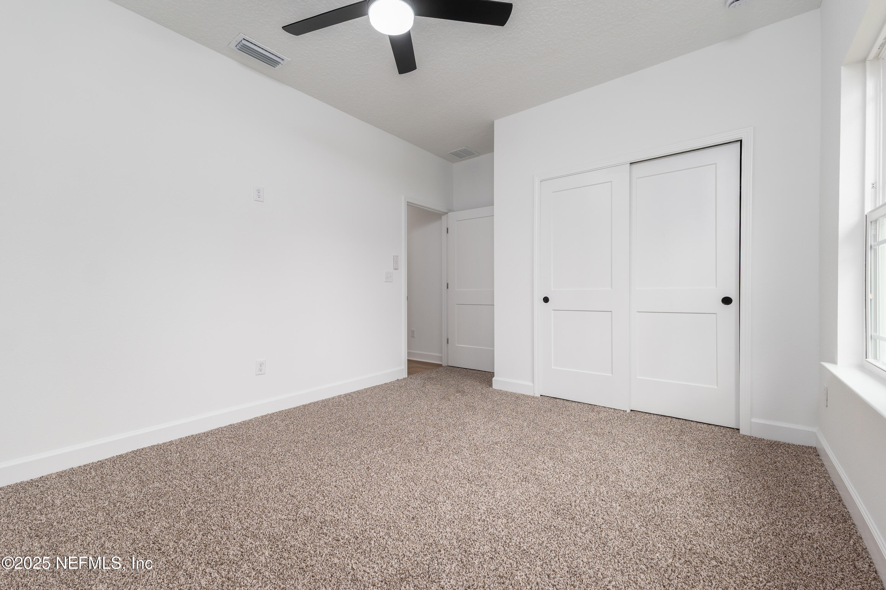 1237 Surrey Glen Road Middleburg, FL 32068 - Photo 17 of 24 1237SurreyGlenRdMiddleburgFL-35