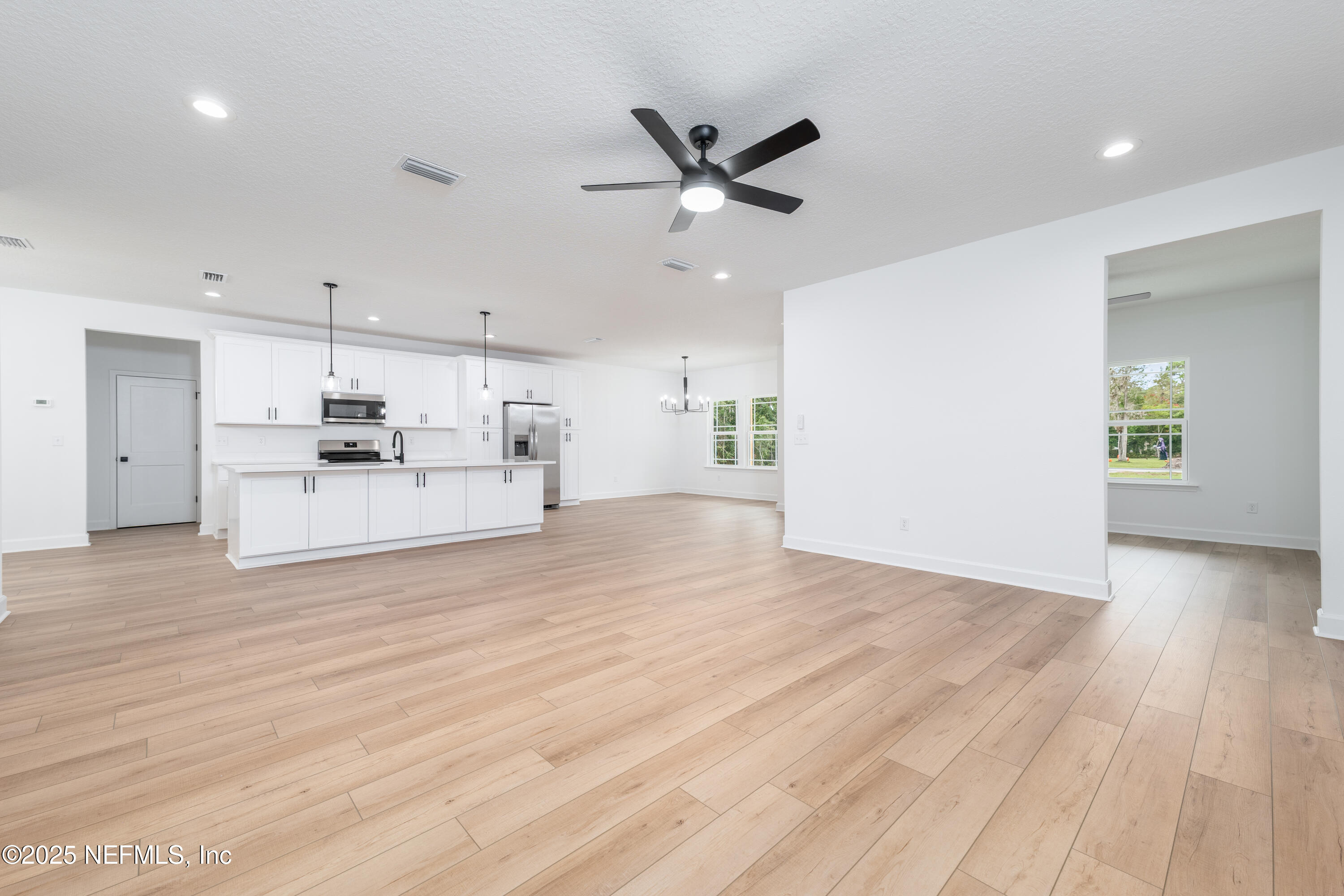 1237 Surrey Glen Road Middleburg, FL 32068 - Photo 8 of 24 1237SurreyGlenRdMiddleburgFL-30