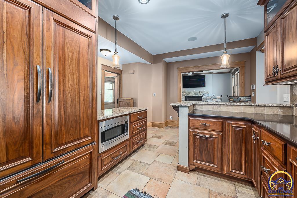 412 North Elm Street Perry, KS 66073 - Photo 12 of 56