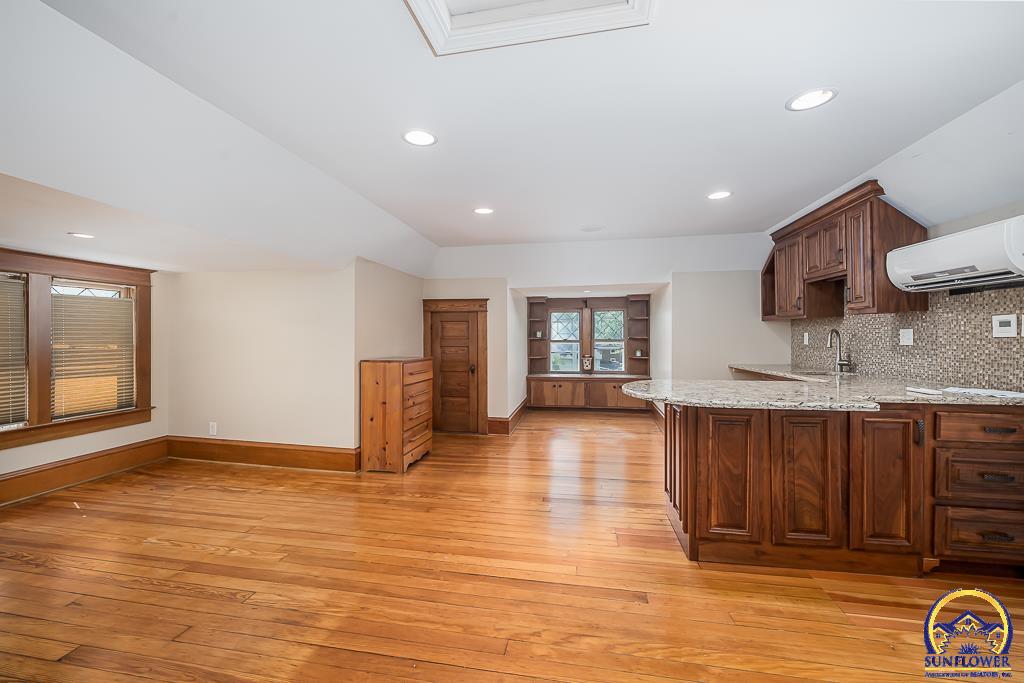 412 North Elm Street Perry, KS 66073 - Photo 25 of 56