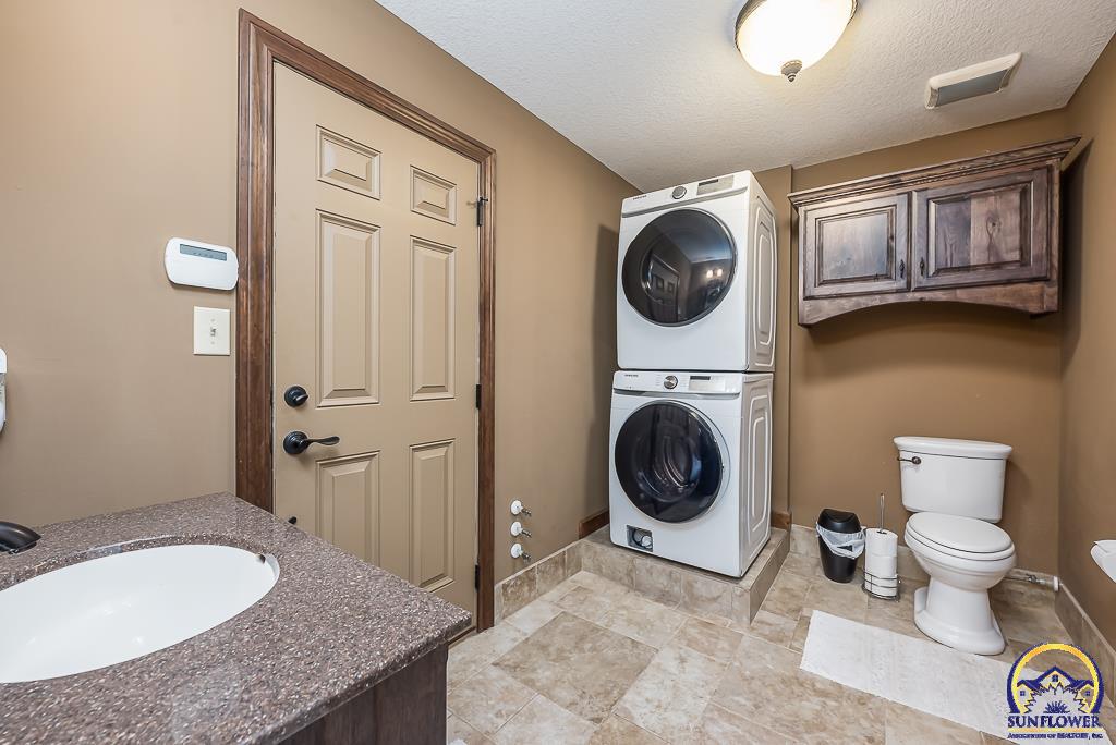 412 North Elm Street Perry, KS 66073 - Photo 37 of 56