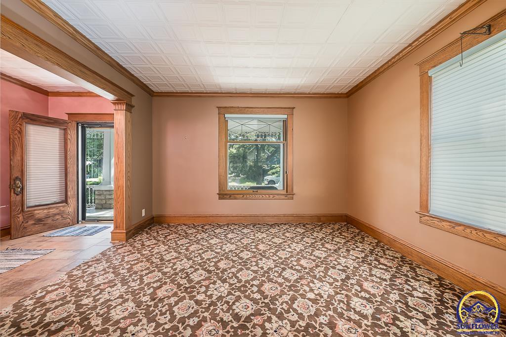 412 North Elm Street Perry, KS 66073 - Photo 7 of 56