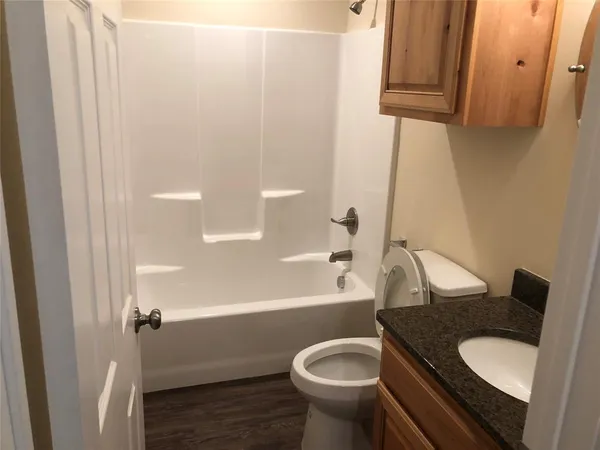 $1,895 | 315 Water Street, Whitesboro, TX 76273