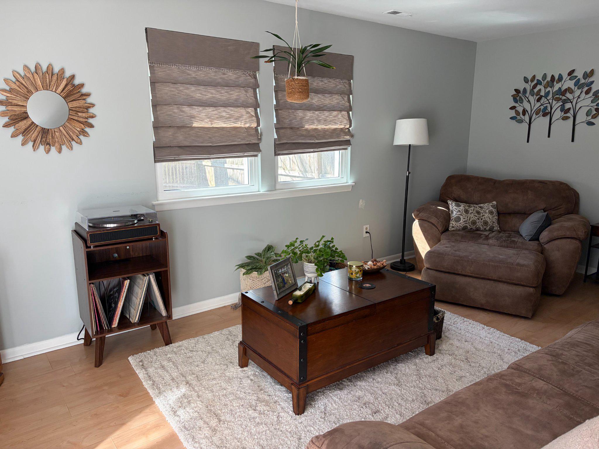 2 Goshawk Court Voorhees, NJ 08043 - Photo 23 of 33 a living room with furniture flowerpot and window