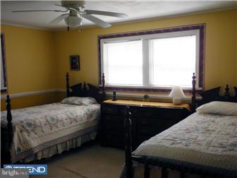 364 Springhouse Road King of Prussia, PA 19406 - Photo 8 of 12 Bedroom - Main