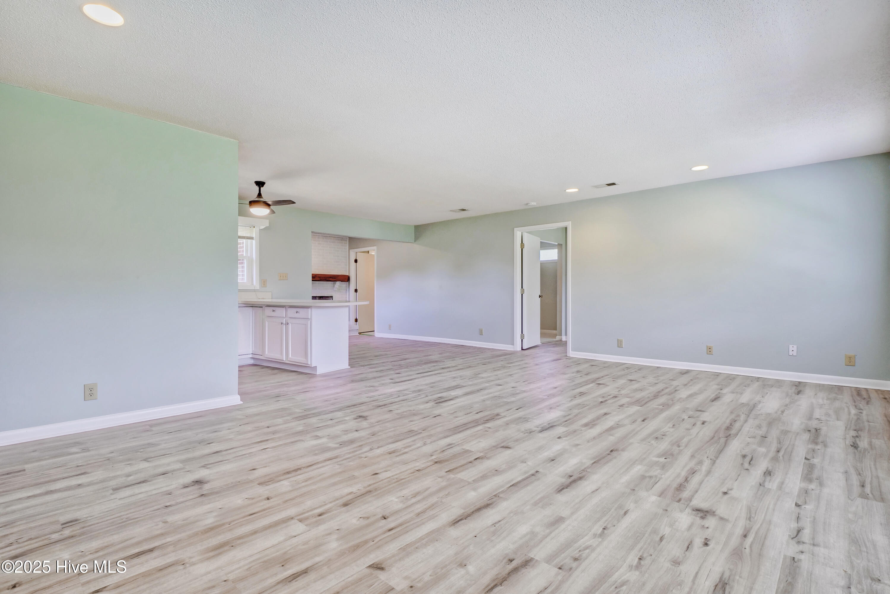 665 Hughes Road Hampstead, NC 28443 - Photo 8 of 40