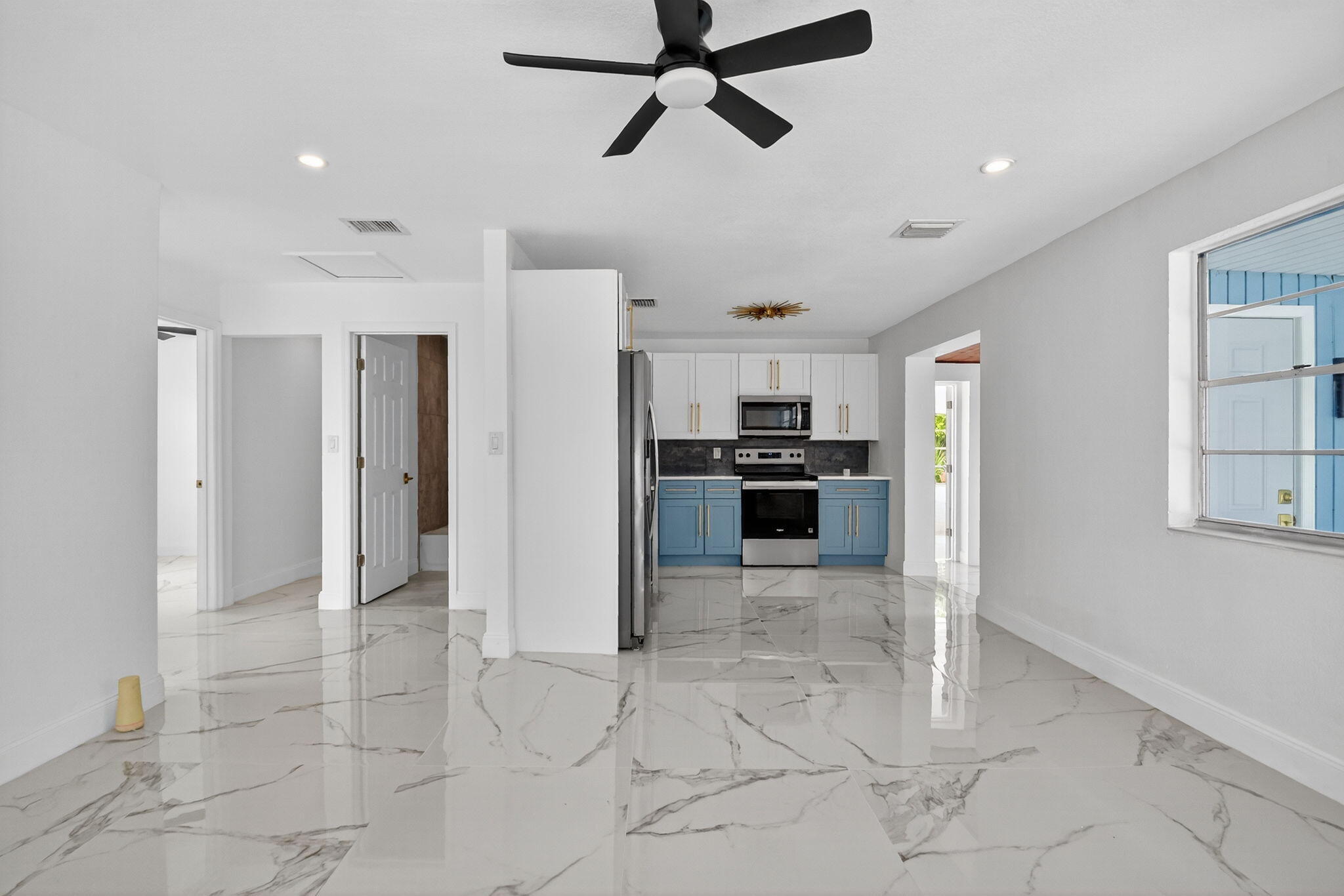 1249 West 7th Street Riviera Beach, FL 33404 - Photo 8 of 31 10-web-or-mls-011_DSC_0948