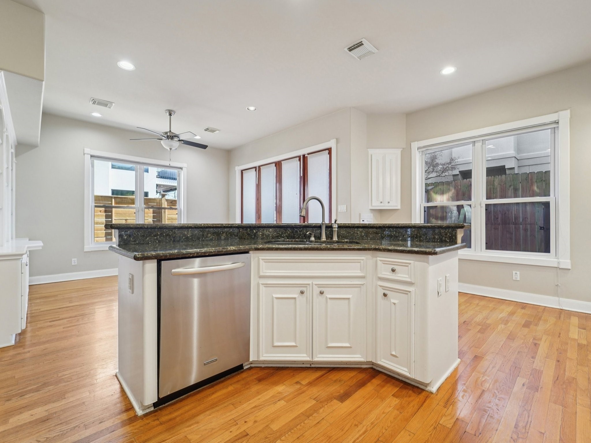 1951 West Clay Street Houston, TX 77019 - Photo 15 of 49