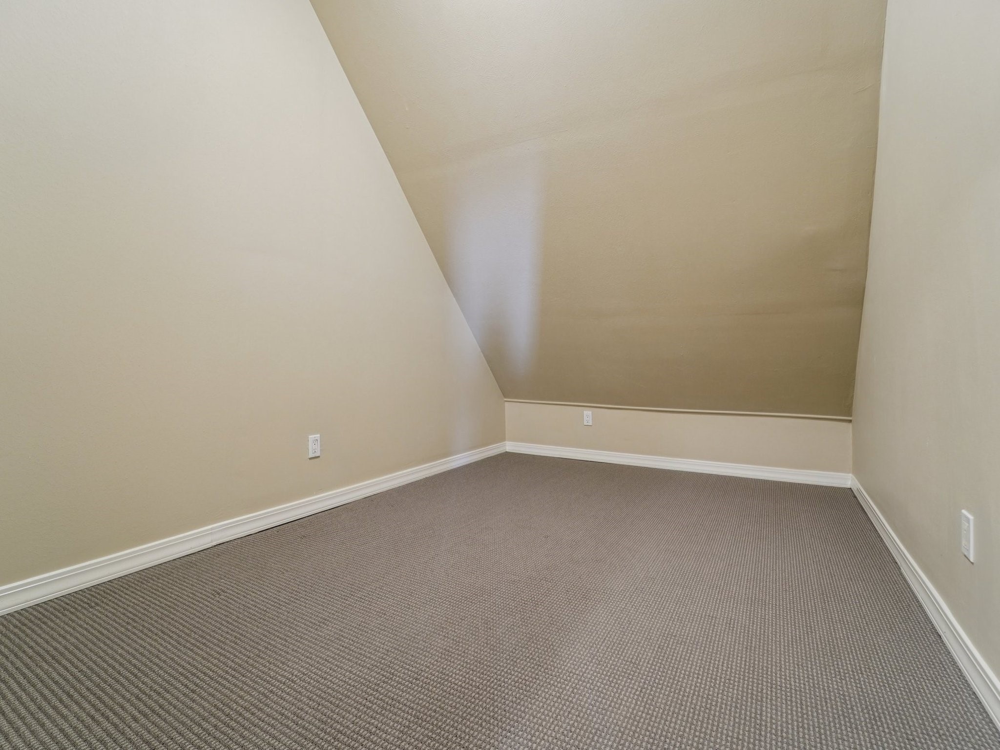 1951 West Clay Street Houston, TX 77019 - Photo 43 of 49 This air-conditioned storage room is adjacent to the closet.