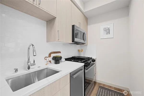 $698,000 | 5515 C 9th Avenue Northwest, Seattle, WA 98107