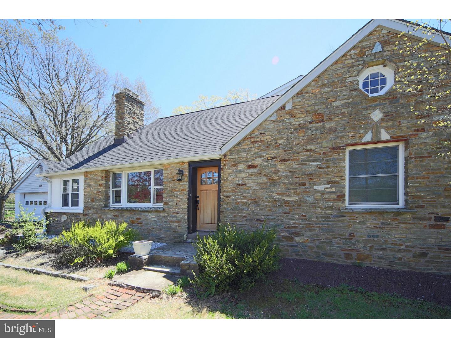 238 Pennington Harbourton Road Pennington, NJ 08534 - Photo 2 of 25