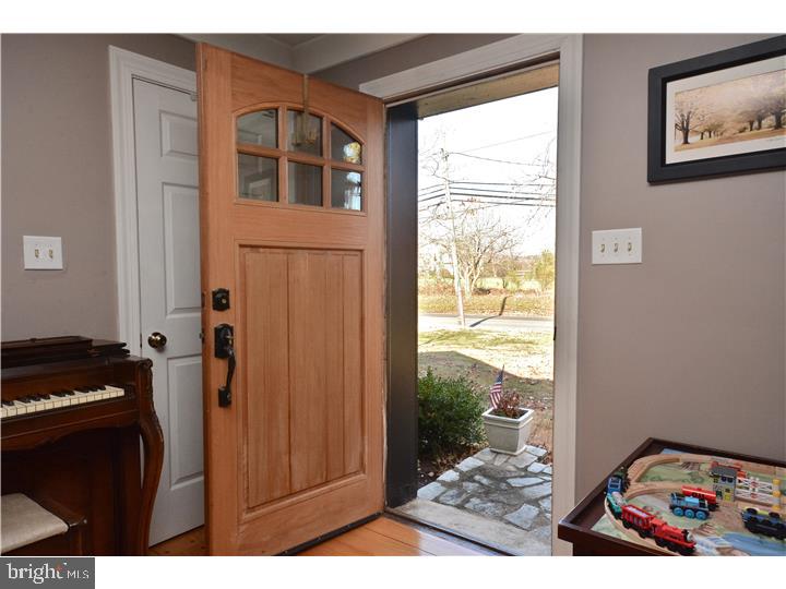 238 Pennington Harbourton Road Pennington, NJ 08534 - Photo 3 of 25