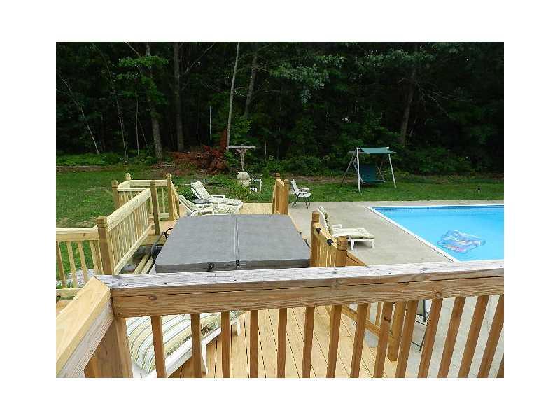 5 Arthur Drive Standish, ME 04085 - Photo 13 of 32 Swimming Pool/Hot Tub/Sauna.