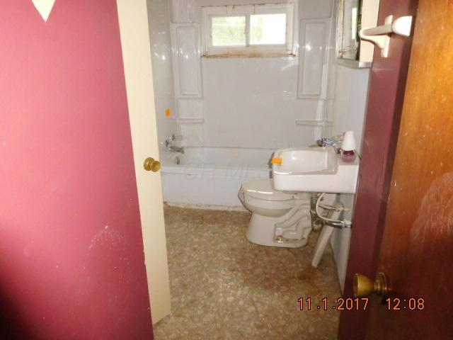 3759 Briggs Road Columbus, OH 43228 - Photo 9 of 34 Gallery Image 9