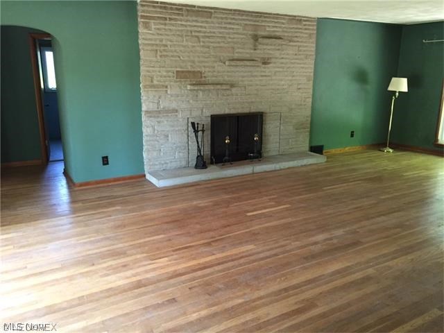 970 Gulf Road Elyria, OH 44035 - Photo 2 of 25 Gallery Image 2
