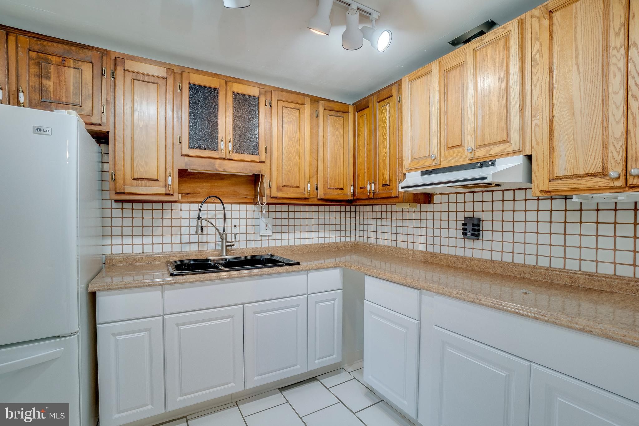 628 Trimble Road Joppa, MD 21085 - Photo 13 of 42 Ready For Oven / Stove
