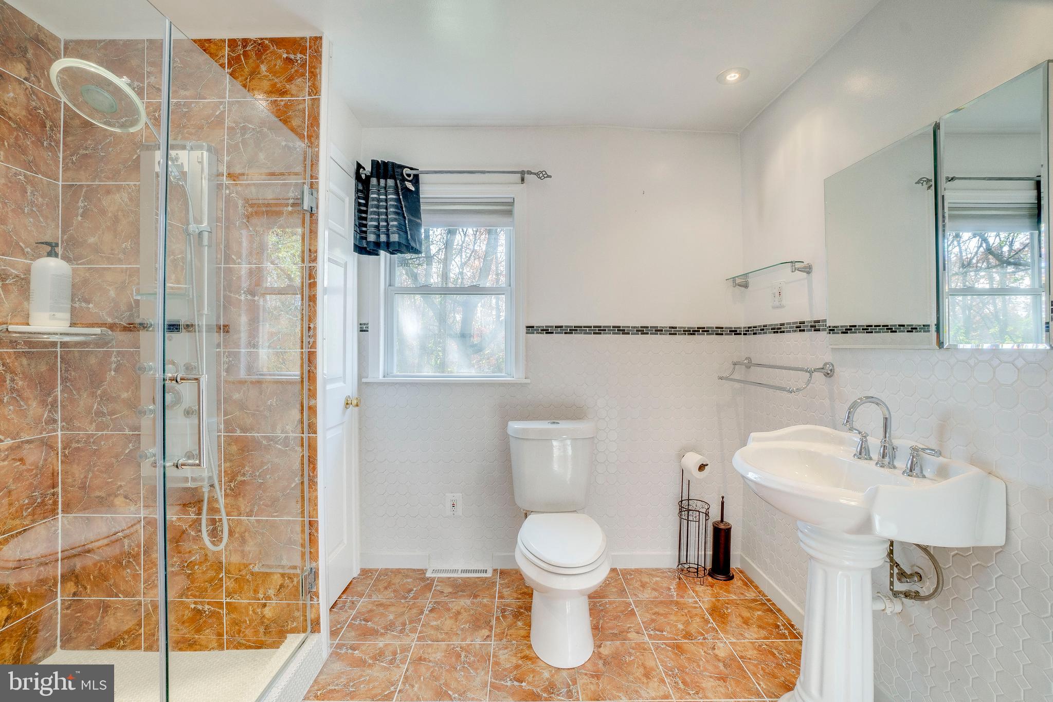 628 Trimble Road Joppa, MD 21085 - Photo 29 of 42 Walk- In Shower