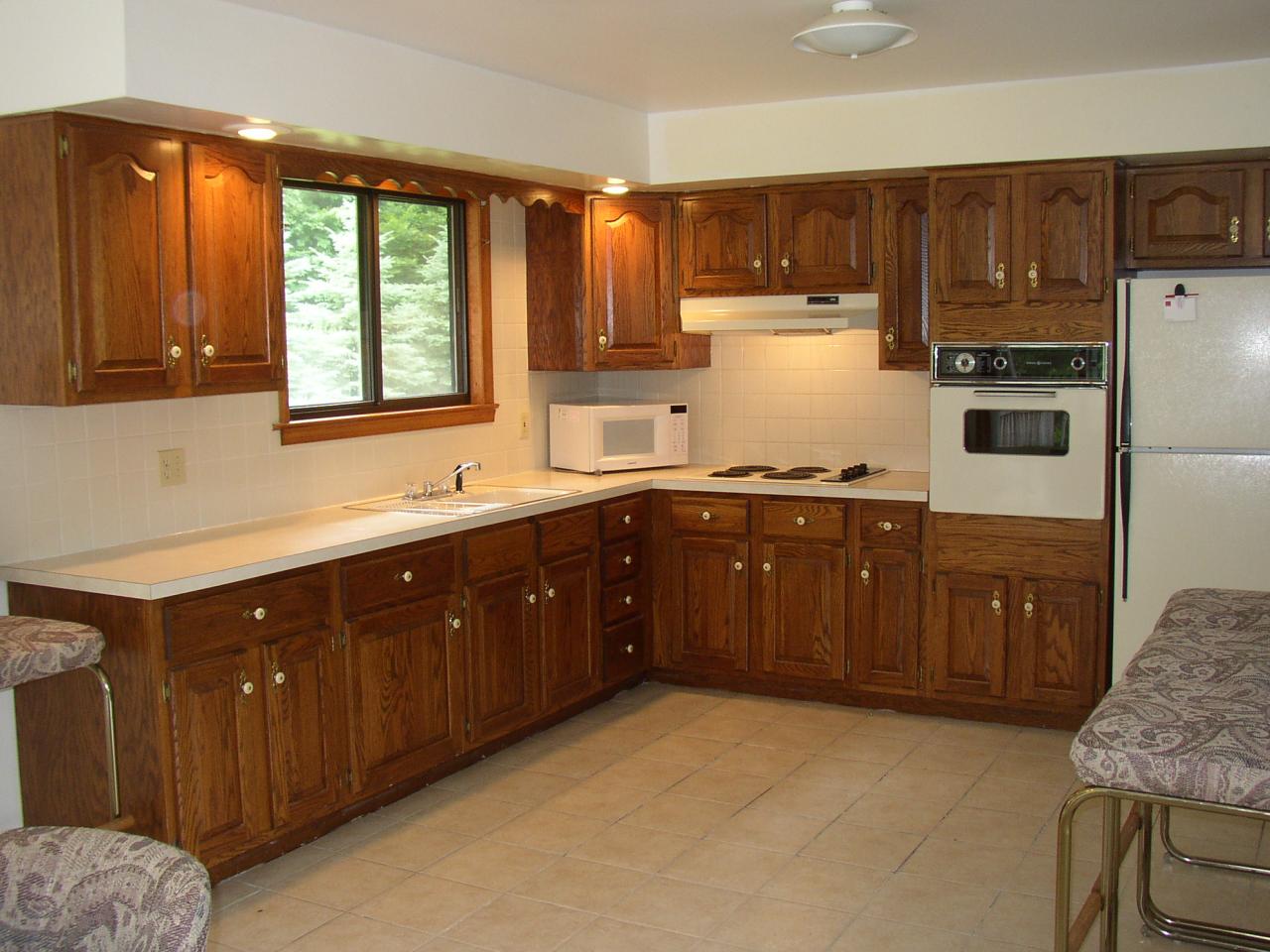 990 Millcreek Road Newfoundland, PA 18445 - Photo 3 of 7 kitchen