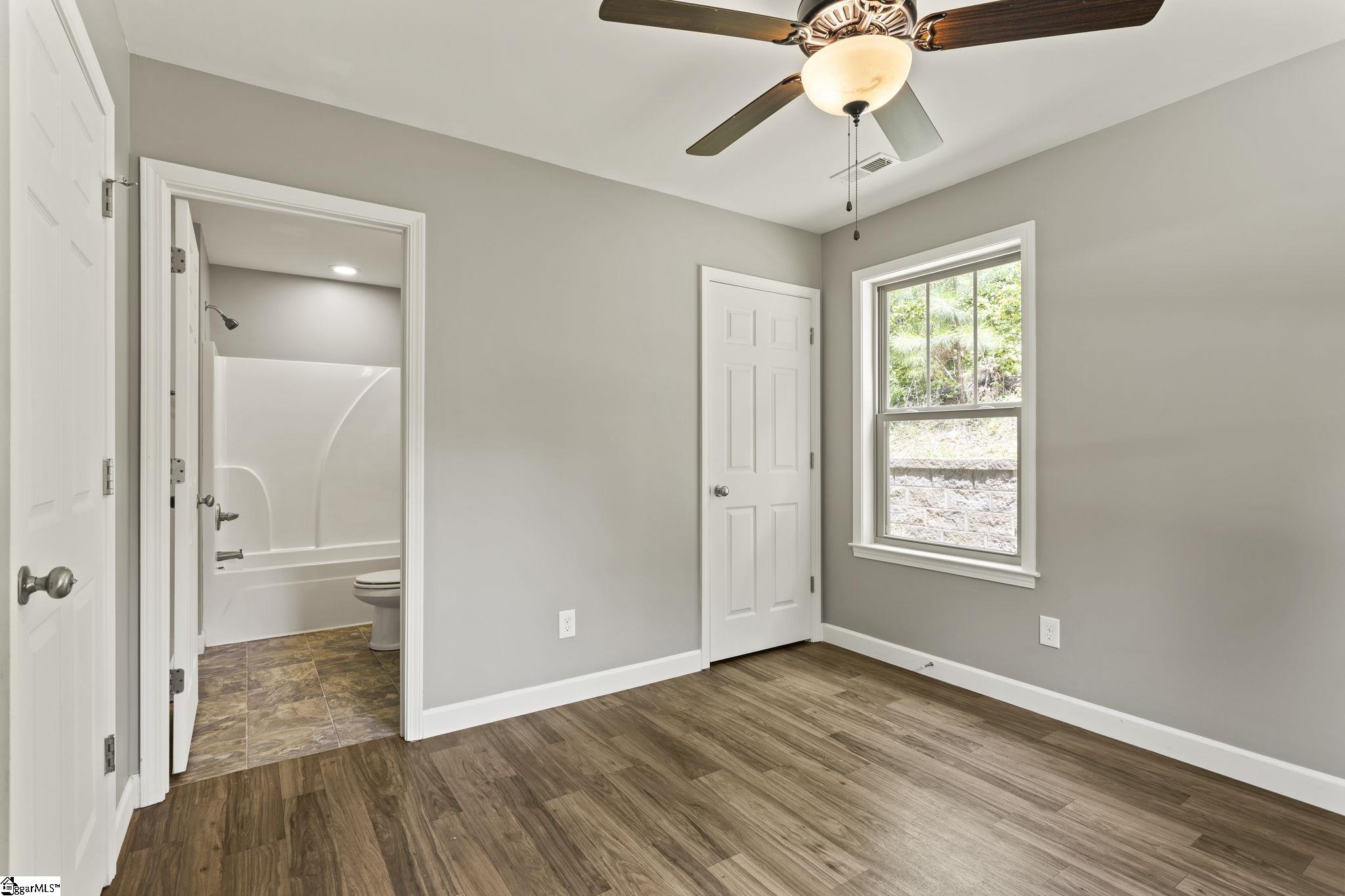 125 Robinson Road Taylors, SC 29687 - Photo 27 of 36