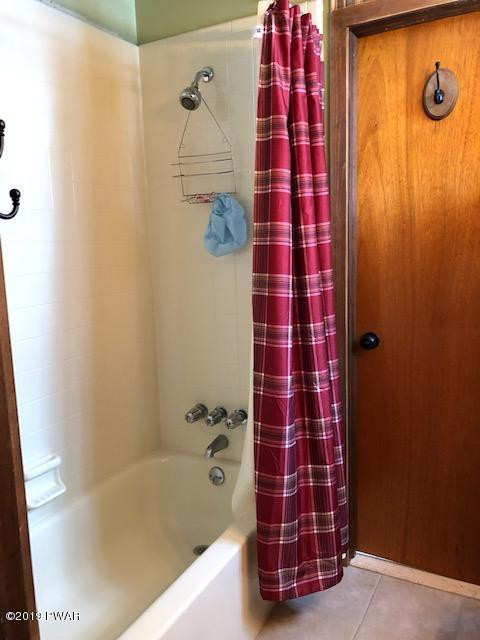 405 Maple Ridge Drive Hawley, PA 18428 - Photo 20 of 23 IMG_4751