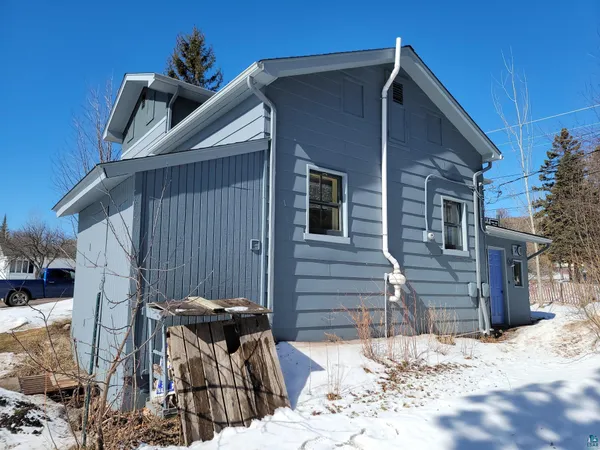 $337,500 | 420 West 5th Avenue, Grand Marais, MN 55604