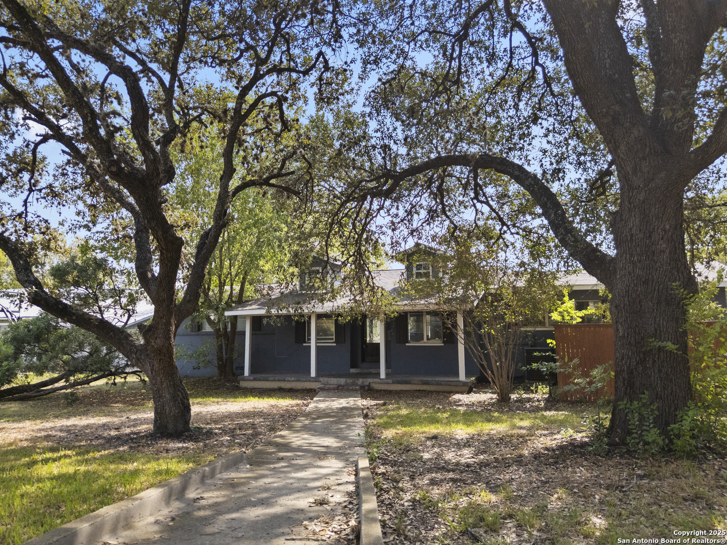 1100 Garraty Road Terrell Hills, TX 78209 - Photo 7 of 27