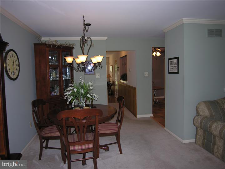 36 Trafalgar Road, Unit 21 Doylestown, PA 18901 - Photo 10 of 20 Dining Room