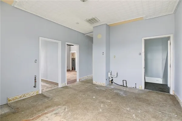 $955,000 | 42 Main Road, Tiverton, RI 02878