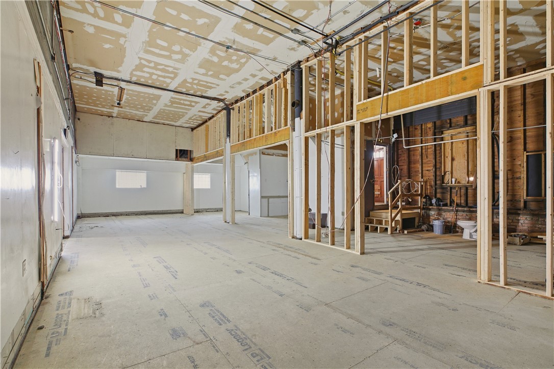 42 Main Road Tiverton, RI 02878 - Photo 23 of 46 Flex Space could be used as first floor Residence with great layout options and high ceilings