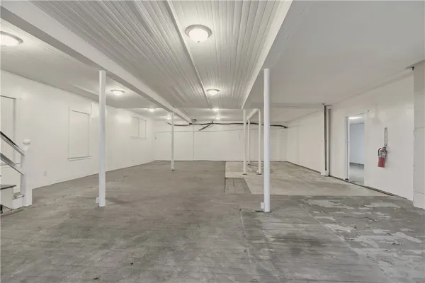 $955,000 | 42 Main Road, Tiverton, RI 02878