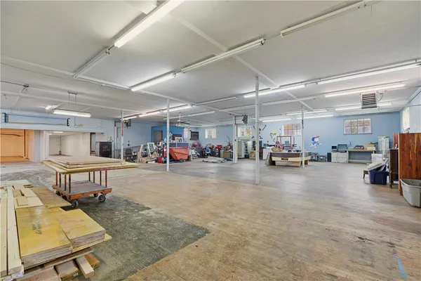 $955,000 | 42 Main Road, Tiverton, RI 02878