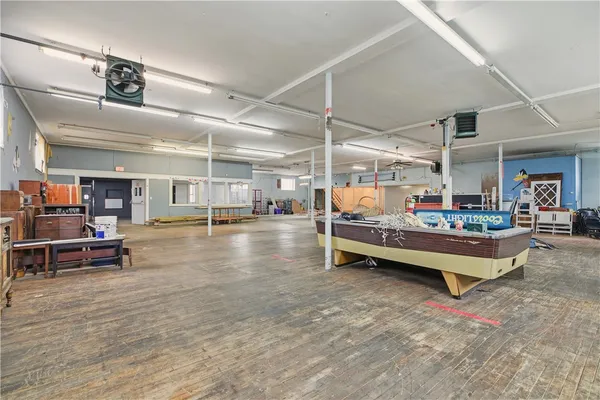 $955,000 | 42 Main Road, Tiverton, RI 02878