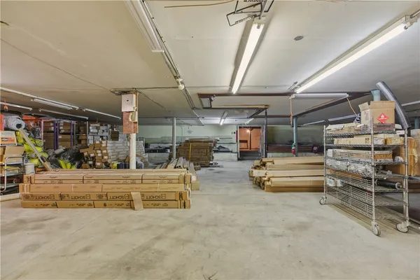 $955,000 | 42 Main Road, Tiverton, RI 02878