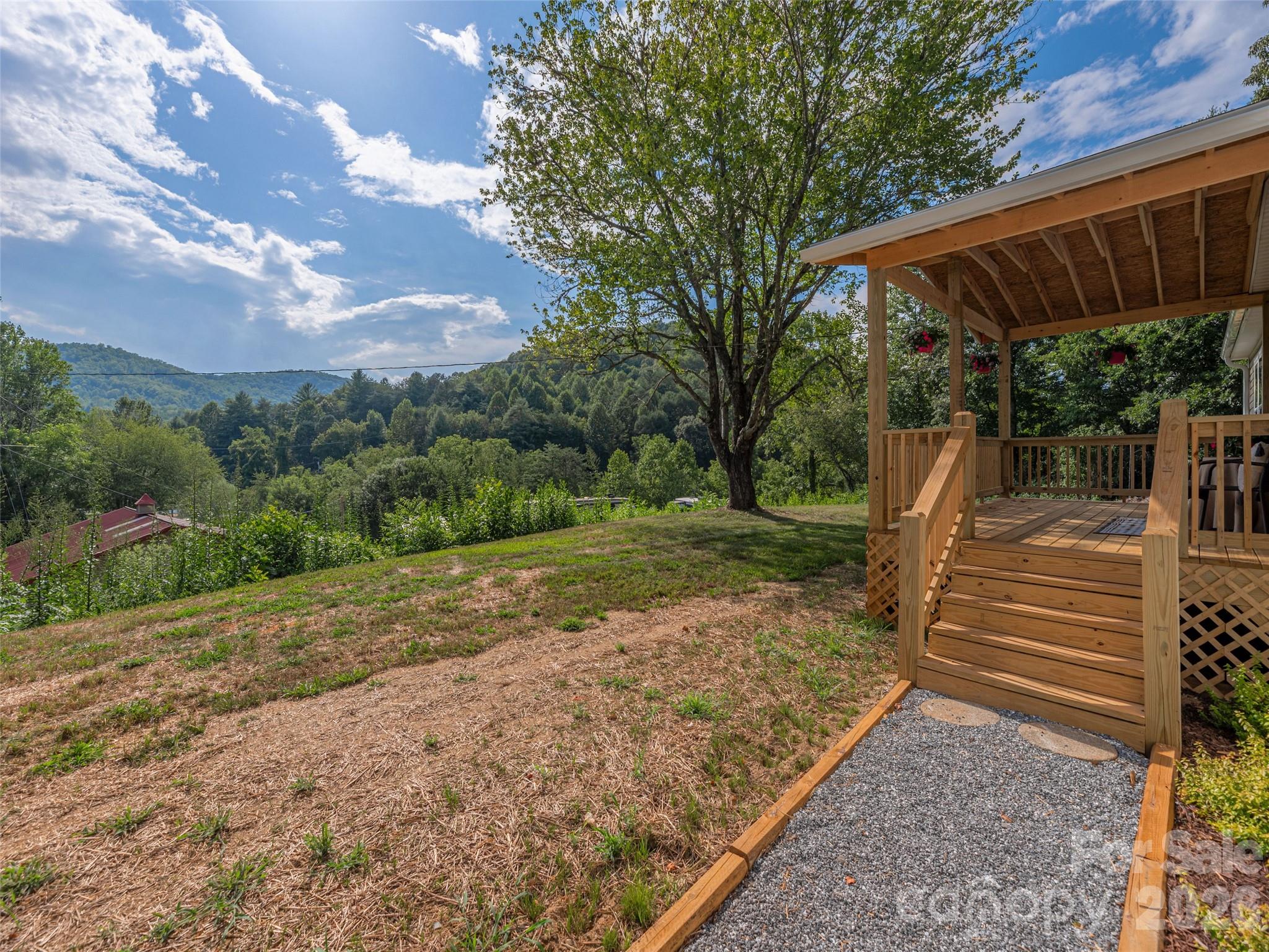 15 Joe Davis Road Sylva, NC 28779 - Photo 4 of 29
