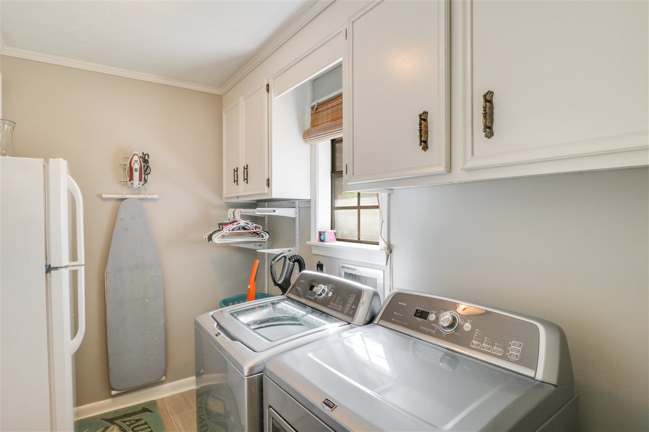 196 Huntview Drive Brandon, MS 39042 - Photo 25 of 37 laundry