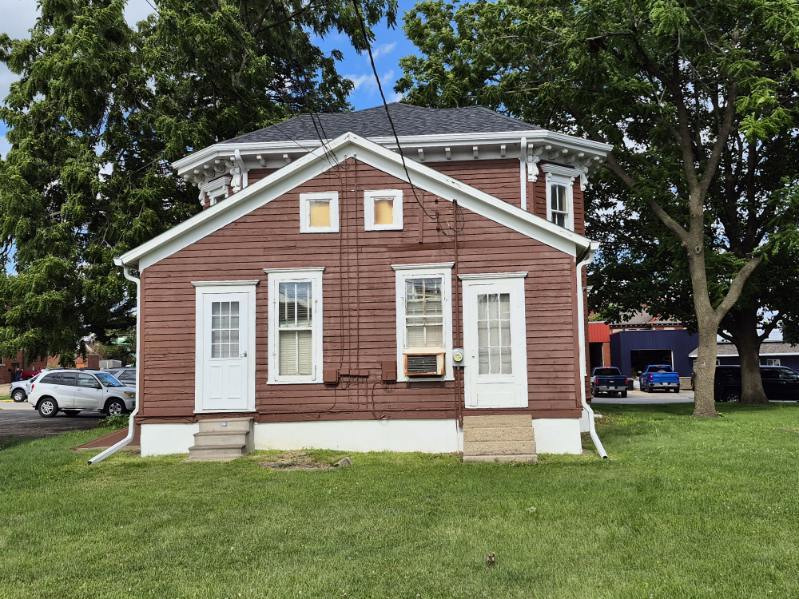 117 South Chestnut Street Kewanee, IL 61443 - Photo 10 of 28