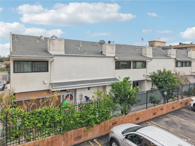 $549,950 | 7869 Ventura Canyon Avenue, Unit 402, Van Nuys, CA 91402