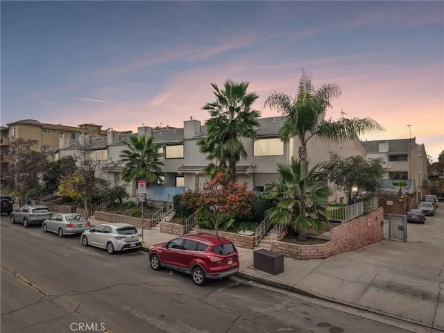 $549,950 | 7869 Ventura Canyon Avenue, Unit 402, Van Nuys, CA 91402