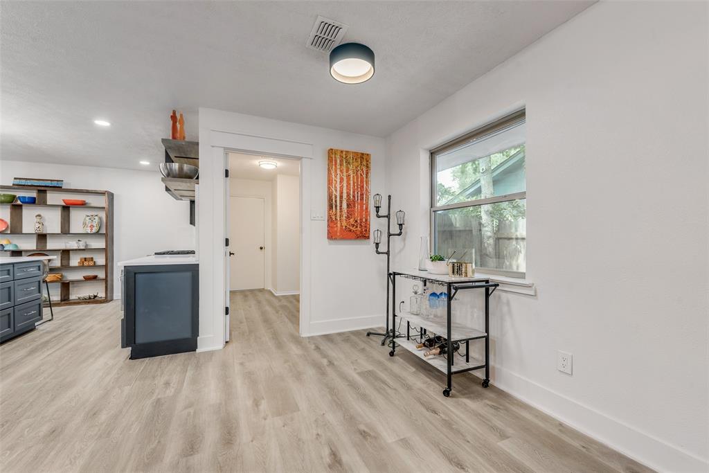 11231 McCree Road Dallas, TX 75238 - Photo 14 of 28