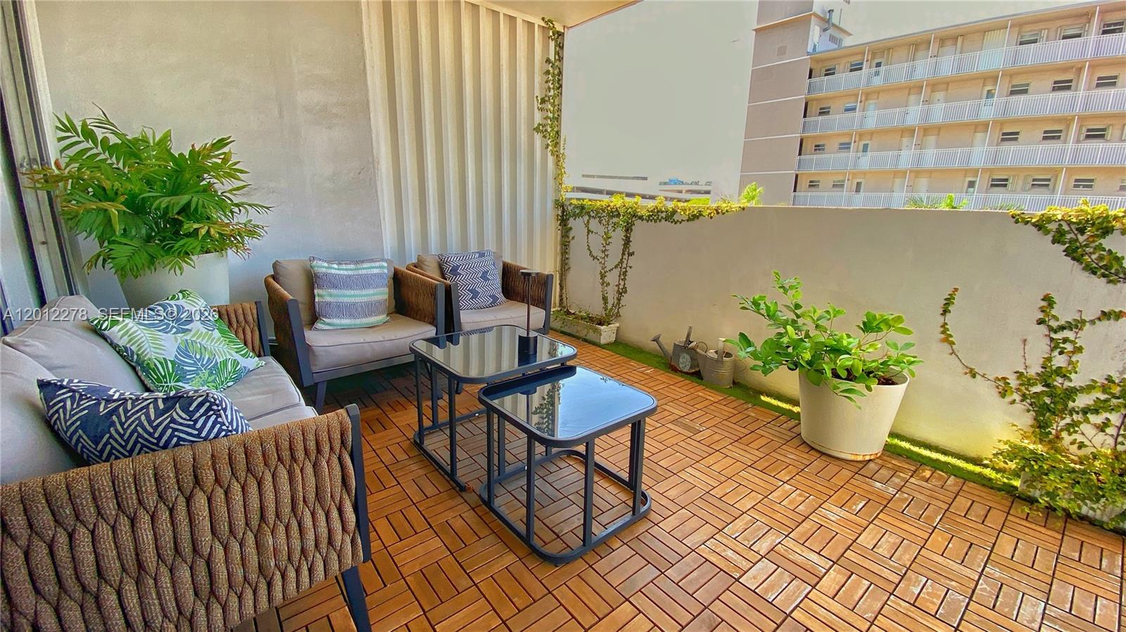 1331 Lincoln Road, Unit 702 Miami Beach, FL 33139 - Photo 20 of 30