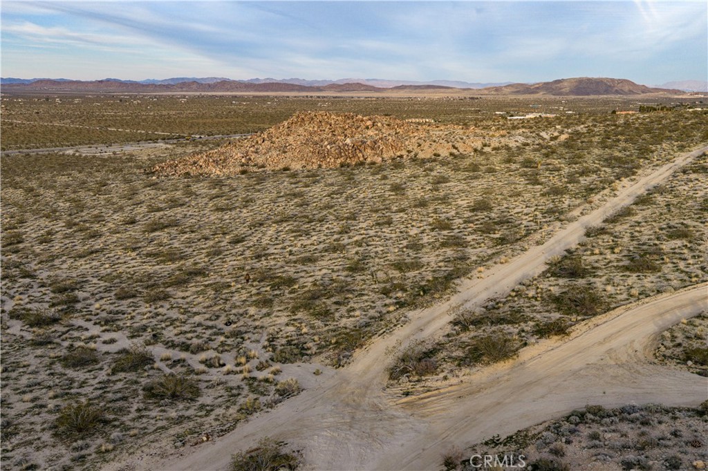 63251 Chickasaw Road Joshua Tree, CA 92252 - Photo 6 of 28